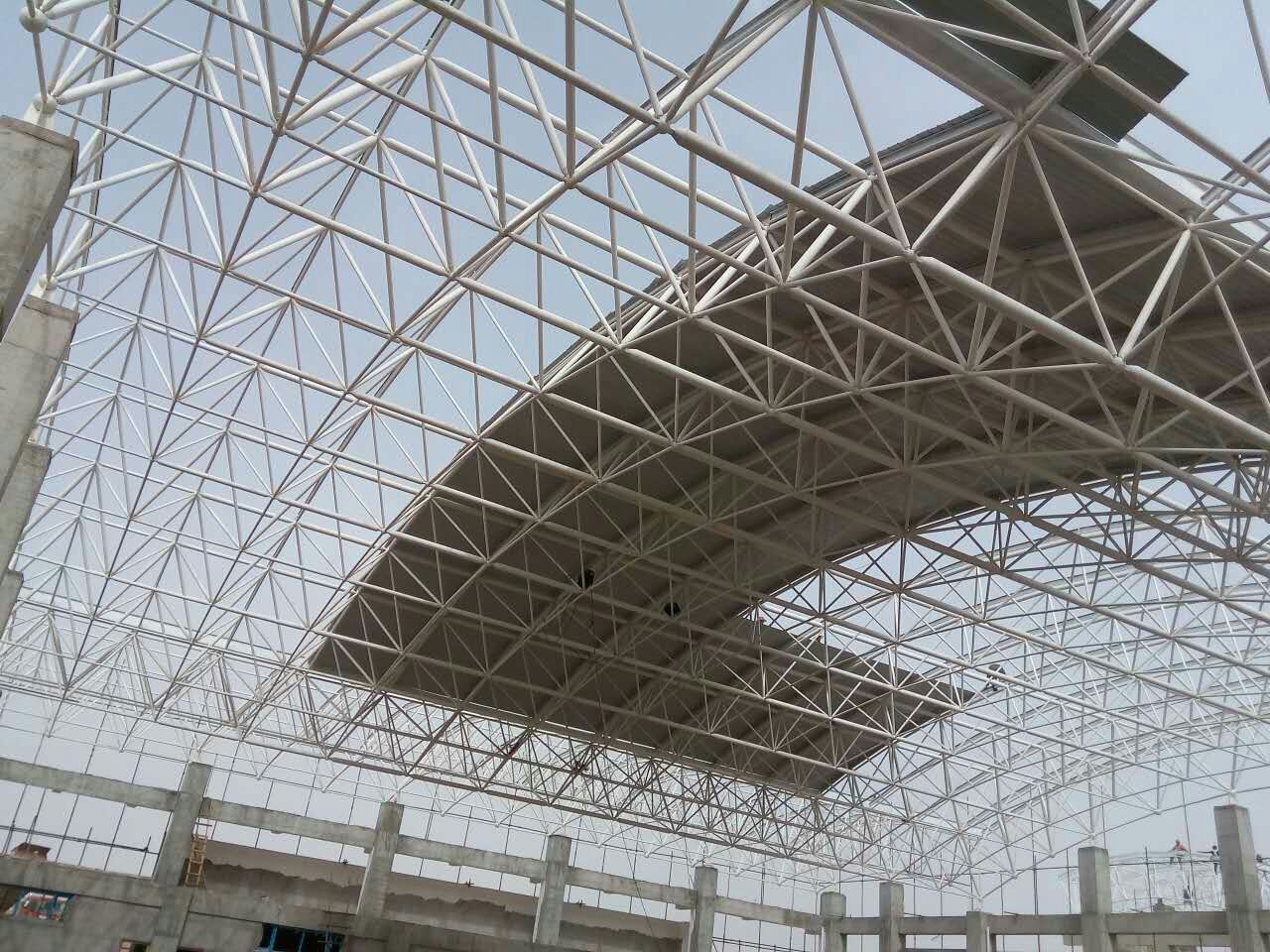 乌兰察布青岛一汽网架